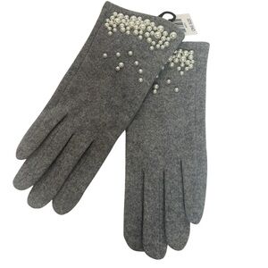 Cracker Barrel Elegant Heathered Gray Pearl-Embellished Gloves